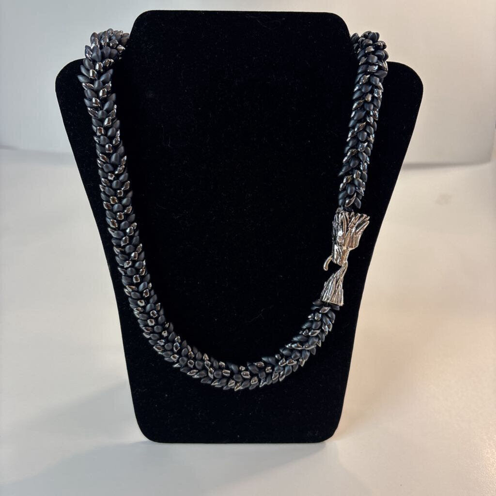 Kumihimo Magatama Bead Dragon Necklace