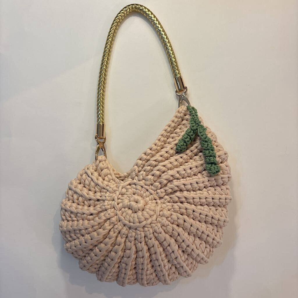 Handmade Seashell Crochet Bag- Ariel