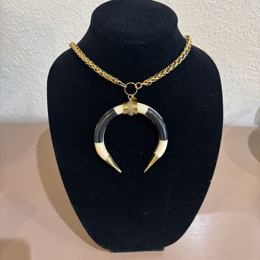 Horse Shoe Oxbone Necklace
