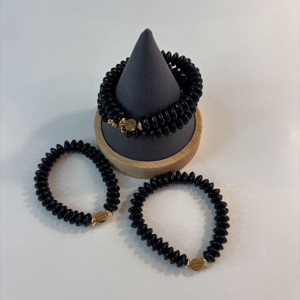 Black Acrylic Bead Bracelet