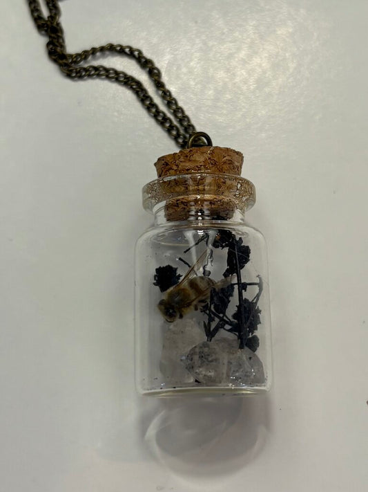 Bee w/Clear Quartz Points